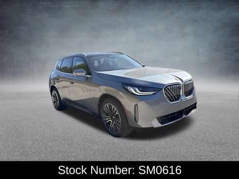New 2026 BMW X3 xDrive30 w/ Premium Package image 7
