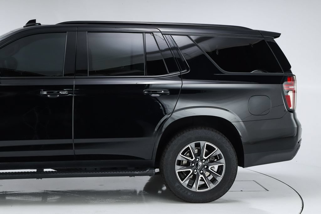 Used 2024 Chevrolet Tahoe Z71 w/ Luxury Package AWD/4WD image 4