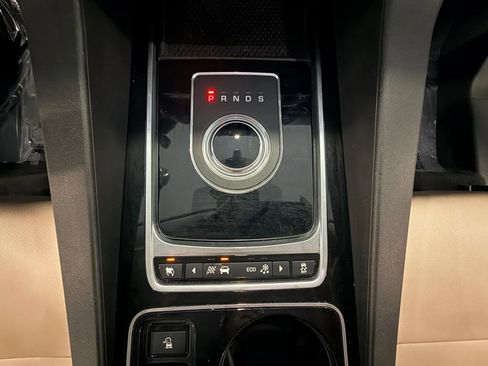 Used 2017 Jaguar F-PACE Premium AWD/4WD image 22