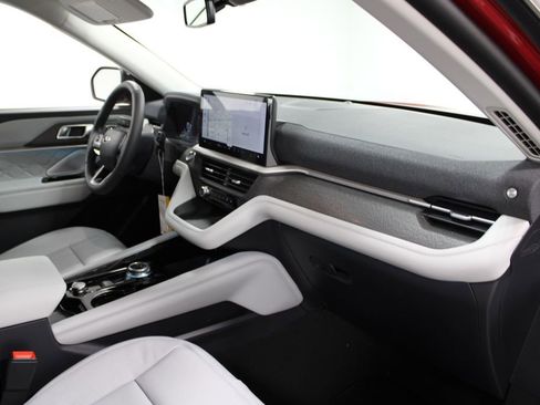 New 2026 Ford Explorer Platinum w/ LUX Leather Package image 29