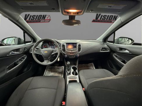 Used 2019 Chevrolet Cruze LS image 25