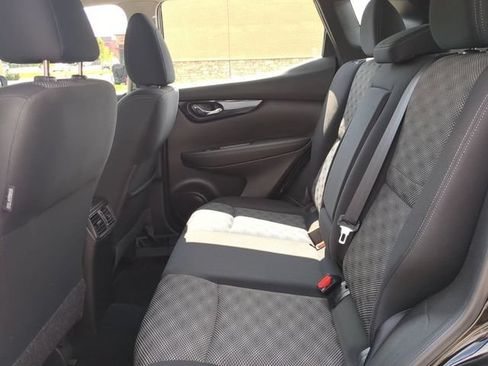 Used 2019 Nissan Rogue Sport SV FWD image 13
