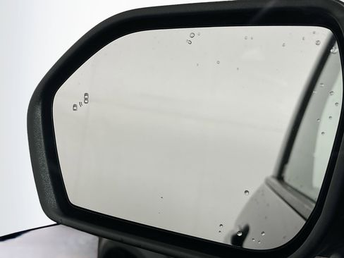 Used 2024 Ford Explorer Limited RWD image 16