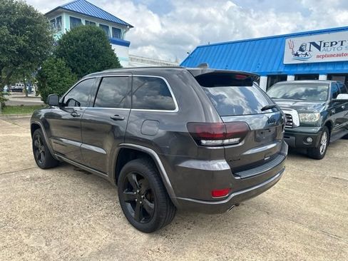 Used 2015 Jeep Grand Cherokee Altitude AWD/4WD image 7