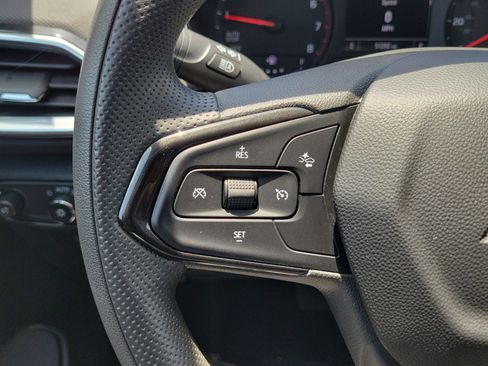 Used 2023 Chevrolet TrailBlazer LT FWD image 27