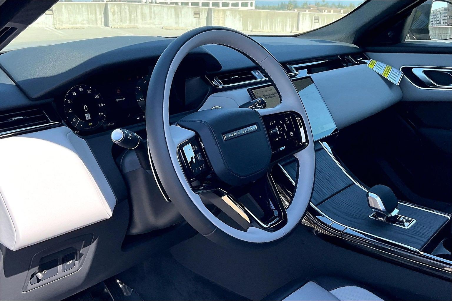New 2026 Land Rover Range Rover Velar S AWD/4WD image 12