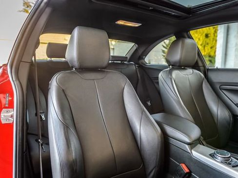 Used 2016 BMW M235i Coupe image 36