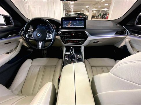 Certified 2023 BMW 540i xDrive w/ Dynamic Handling Package image 15