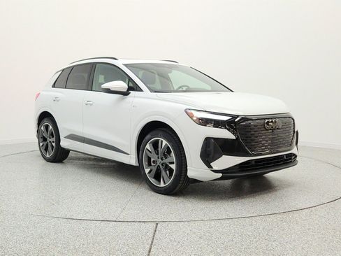 Used 2023 Audi Q4 e-tron Premium Plus w/ Premium Plus AWD/4WD image 3