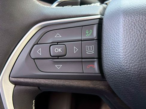 New 2027 Jeep Grand Cherokee Limited AWD/4WD image 15
