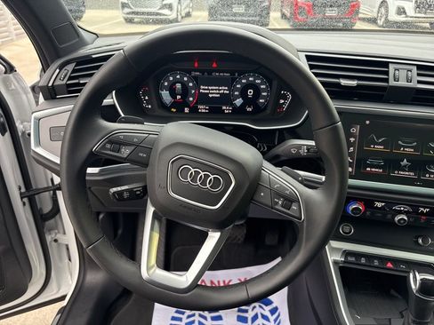 Certified 2025 Audi Q3 2.0T Premium w/ Convenience Package image 21
