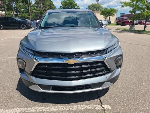 Used 2024 Chevrolet Blazer LT w/ Convenience Package FWD image 11