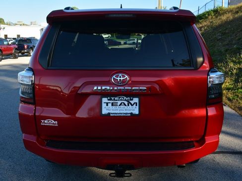 Used 2020 Toyota 4Runner SR5 Premium w/ Moonroof Package image 6