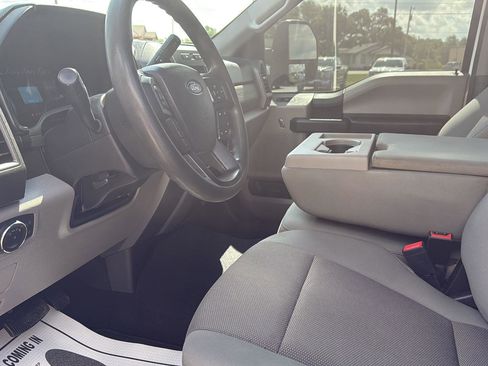 Used 2020 Ford F250 XL w/ STX Appearance Package image 6