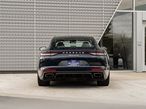 Used 2021 Porsche Panamera 4 AWD/4WD image 31