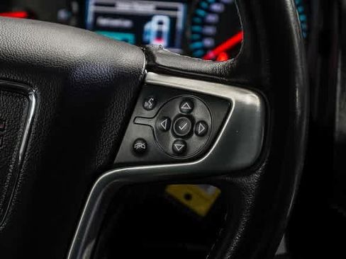 Used 2018 GMC Yukon SLE image 17