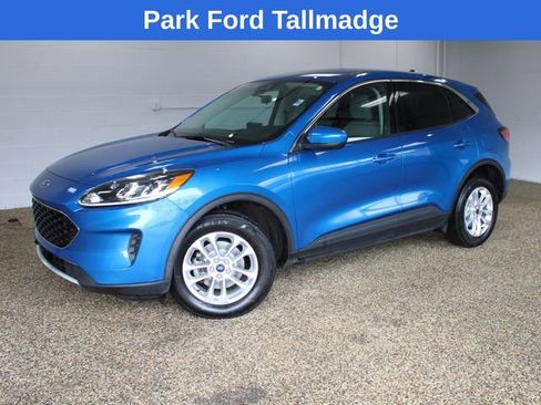 Used 2020 Ford Escape SE image 1