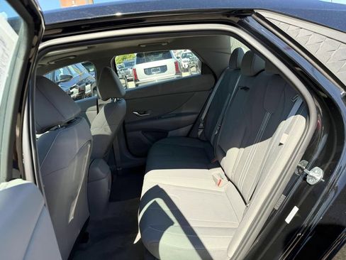 Certified 2024 Hyundai Elantra SEL w/ Convenience Package FWD image 16