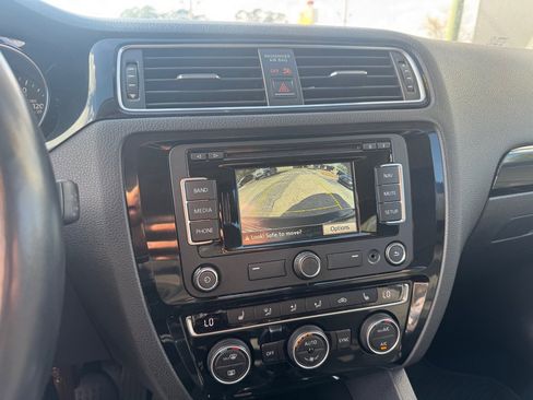 Used 2015 Volkswagen Jetta SEL image 9