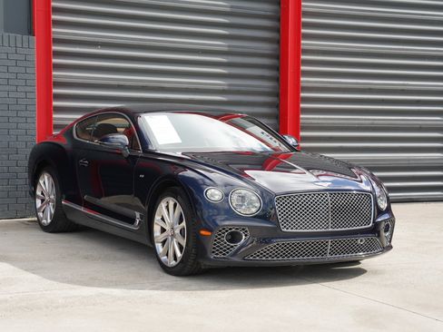 Used 2020 Bentley Continental GT image 9