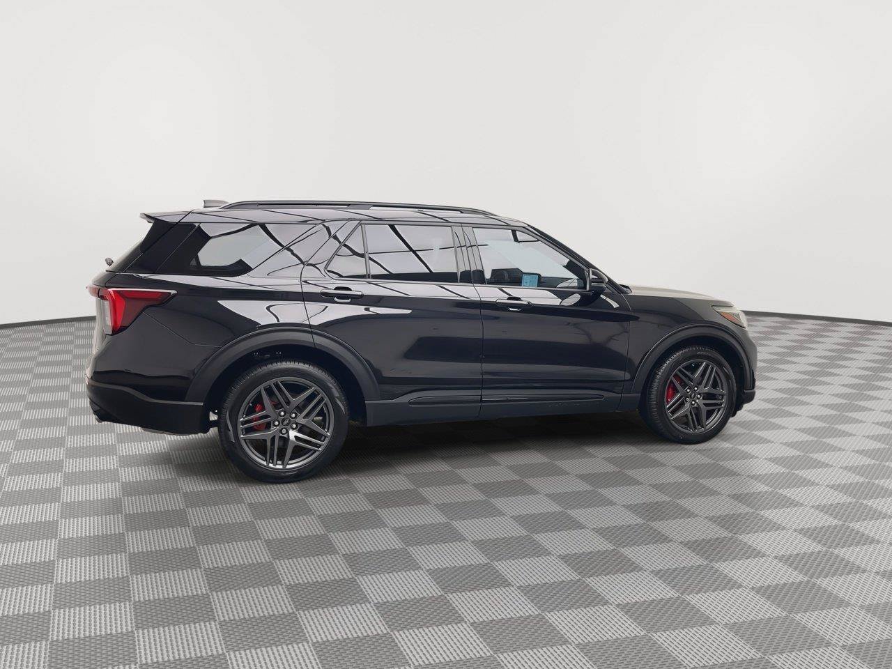 Certified 2025 Ford Explorer ST AWD/4WD image 47