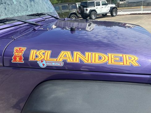 Used 2017 Jeep Wrangler Unlimited Sport w/ Connectivity Group image 20