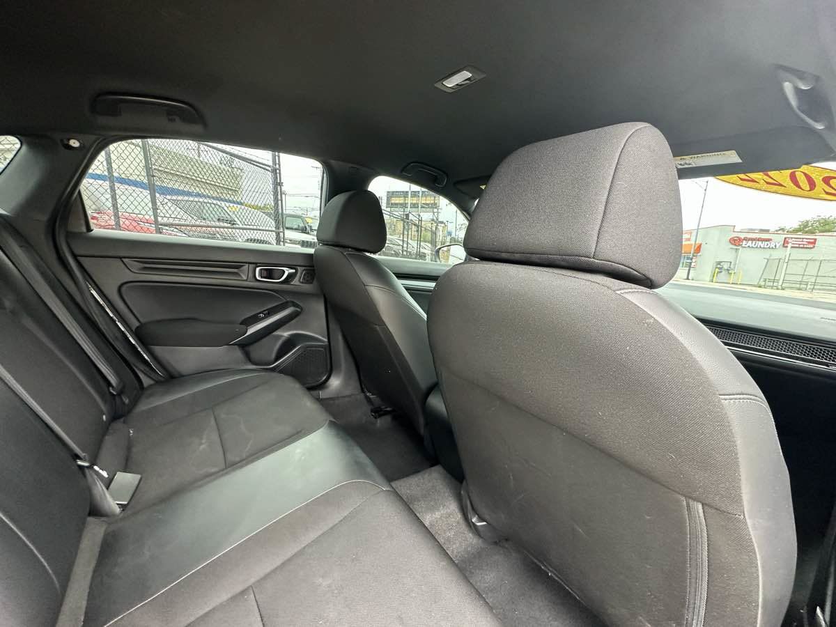 Used 2022 Honda Civic Sport image 30