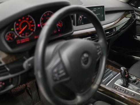 Used 2014 BMW X5 xDrive50i image 11