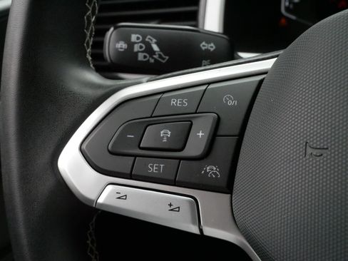 Certified 2023 Volkswagen Atlas SEL AWD/4WD image 26
