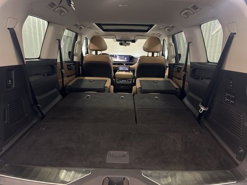 Certified 2025 INFINITI QX80 Sensory image 40