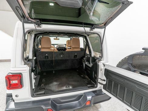 Used 2020 Jeep Wrangler Unlimited Rubicon image 34