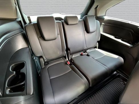 Used 2023 Honda Odyssey Touring image 25