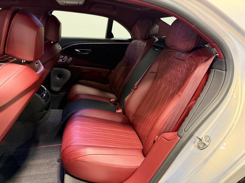 Used 2022 Bentley Flying Spur W12 AWD/4WD image 29