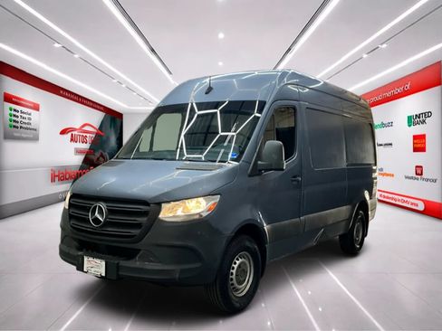Used 2019 Mercedes-Benz Sprinter 144 image 3