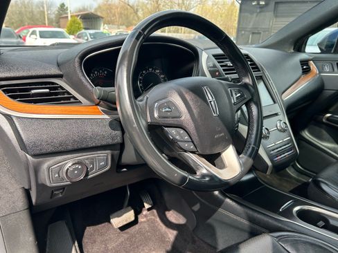 Used 2017 Lincoln MKC Reserve AWD/4WD image 11