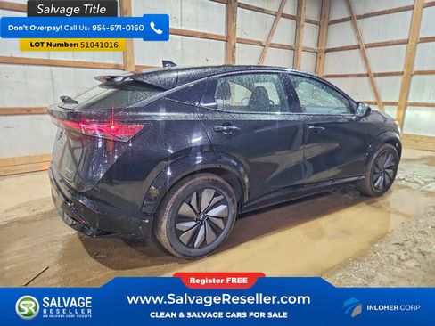 Used 2024 Nissan Ariya AWD image 4