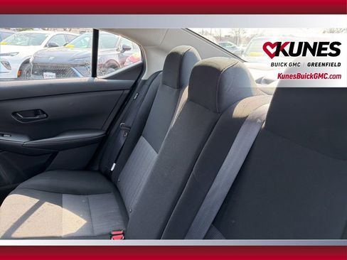 Used 2025 Nissan Sentra SV image 33