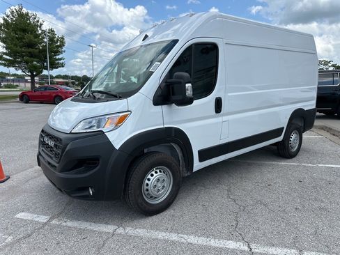 New 2025 RAM ProMaster 2500 w/ Convenience Group image 14