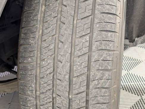 Used 2020 Ford Explorer XLT w/ Equipment Group 202A RWD image 21