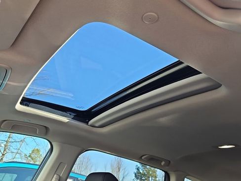 Used 2025 Honda CR-V EX image 19
