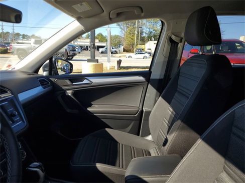 Certified 2024 Volkswagen Tiguan S image 17