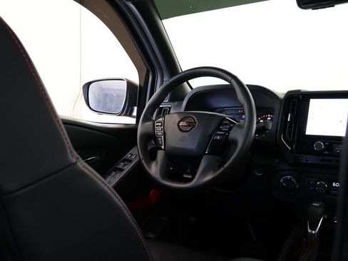 Used 2025 Nissan Frontier PRO-4X w/ Pro Premium Package AWD/4WD image 29