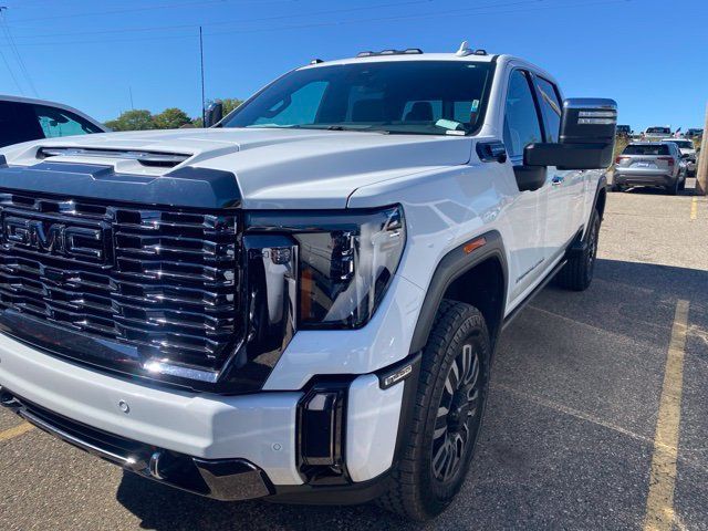 Certified 2024 GMC Sierra 3500 Denali Ultimate AWD/4WD image 2