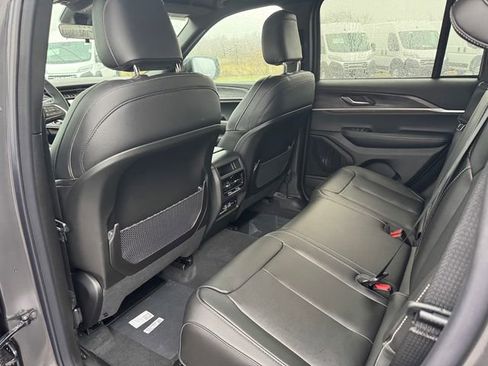 New 2025 Jeep Grand Cherokee Limited w/ Trailer Tow Package image 13