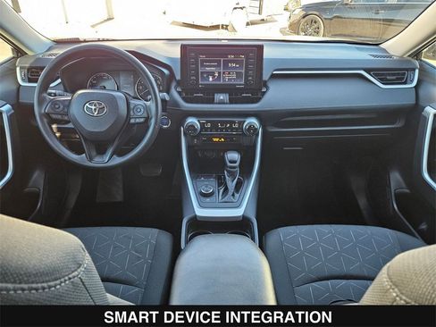 Used 2021 Toyota RAV4 XLE image 18