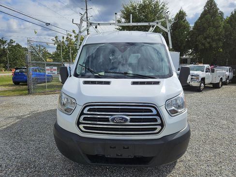 Used 2019 Ford Transit 150 XLT image 8