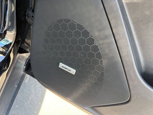 Certified 2023 Cadillac XT5 Luxury w/ LPO, Floor Liner Package AWD/4WD image 28