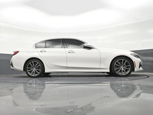 Used 2021 BMW 330i Sedan w/ Convenience Package RWD image 29