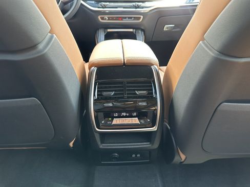 Used 2026 BMW X7 xDrive40i AWD/4WD image 38