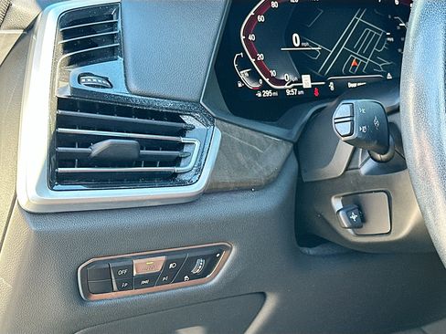 Used 2023 BMW X5 xDrive40i w/ Executive Package image 10